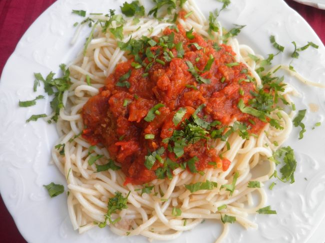 14時過ぎの若干遅い昼食です。いささかエジプト料理に飽きたので、スパゲティーを。