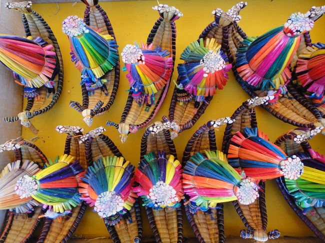 全部のツアー、値段がそんなに変わらなかったので迷ったのですが、度重なる観光の為、少々疲れが溜まっていて今回半日ツアーを選びました。<br /><br />プーノの町から島まで移動時間があるので、1泊した方がゆっくりできたのかもしれません。