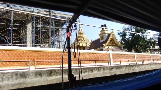 ０９３０．寺の横道。