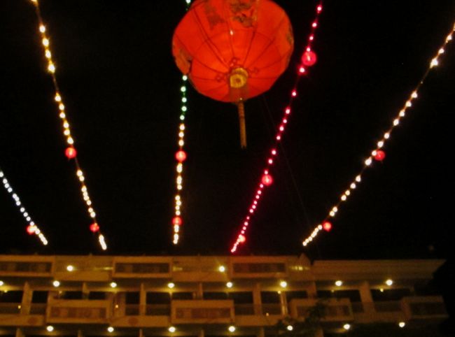 夕食会場は屋外