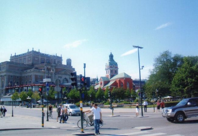 計画的に作られた街という感じです。<br />とてもスタイリッシュな街です