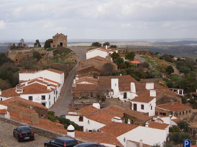 バス停の　少し下にも　小さな集落があります。