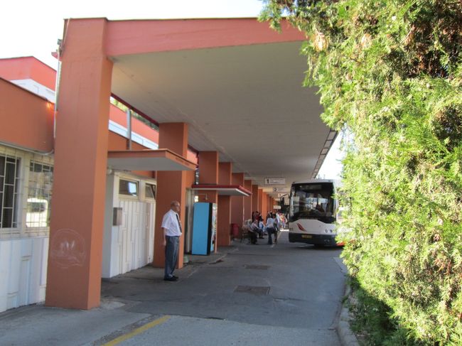 ショプロンのバスターミナル。<br />駅からも遠いし、住宅街のへんにあるから、ちょっと不便だけど、簡単に見つかった♪