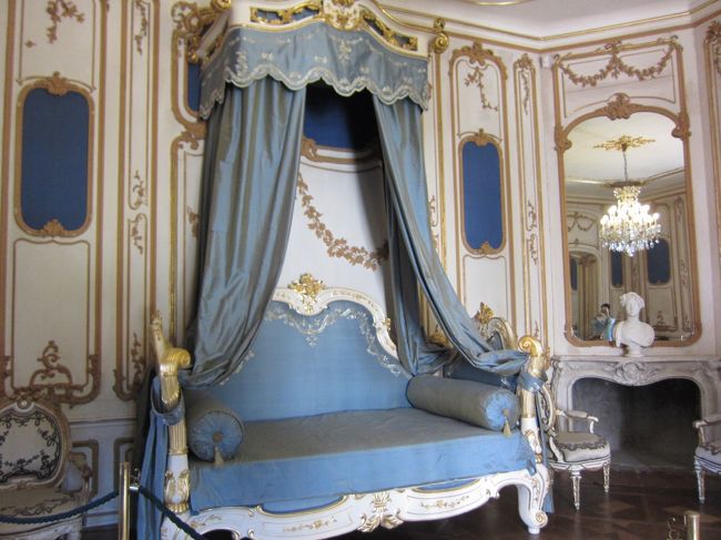 12：40発のガイドツアーで見学♪<br /><br />2000フォリント