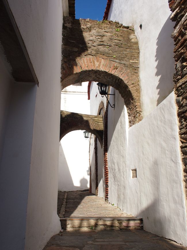 時刻は　とっくに３時を過ぎて　お腹も空くはずです。