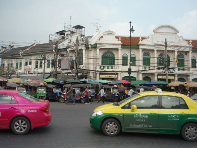 おお、アジアっぽいなどと思いながら、歩いてみる。