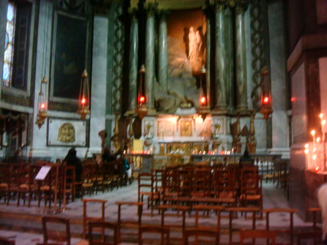 ドラクロアの絵画がそこここに。