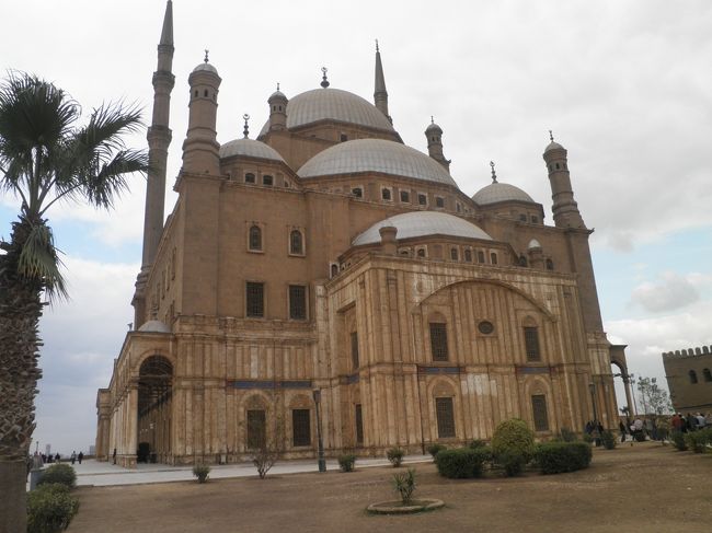 シタデルの中にある壮大で美しいガーマ・ムハンマド・アリです。