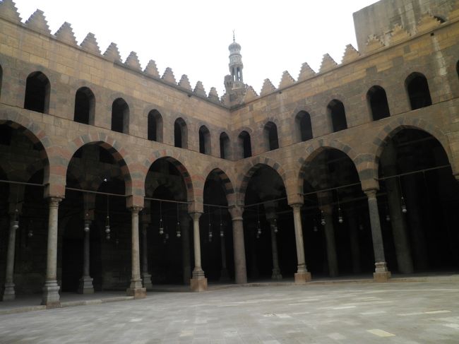 ここも中々の中庭です。