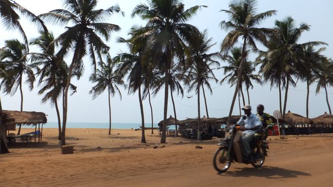 トーゴの海岸沿いは景色がとても綺麗。