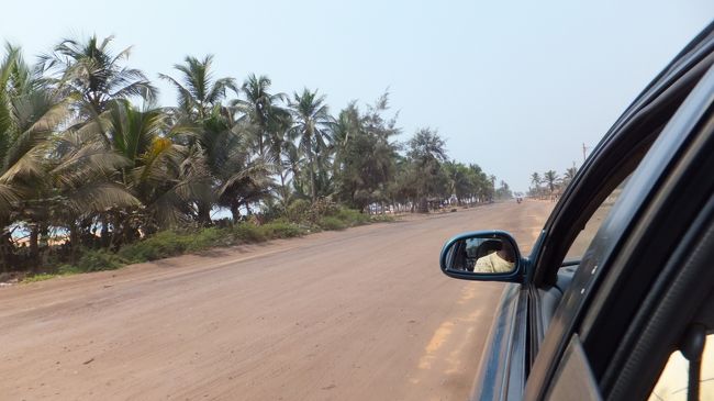 所々少し整備状況の良くない道路もあった。