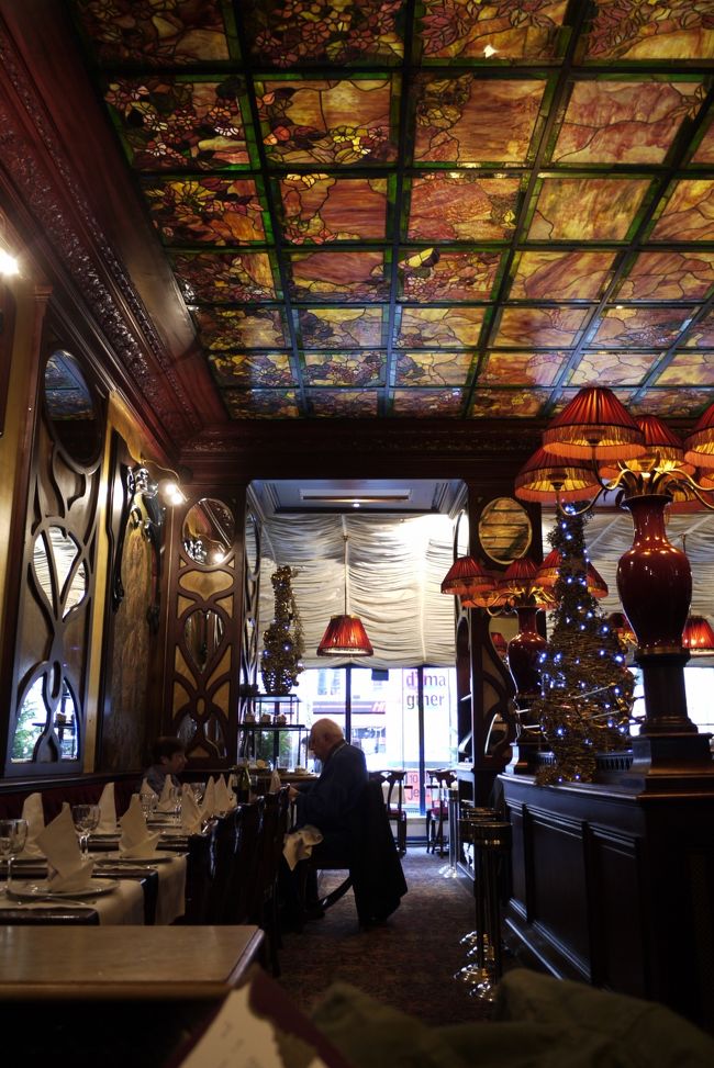 内装めっちゃキレイ。