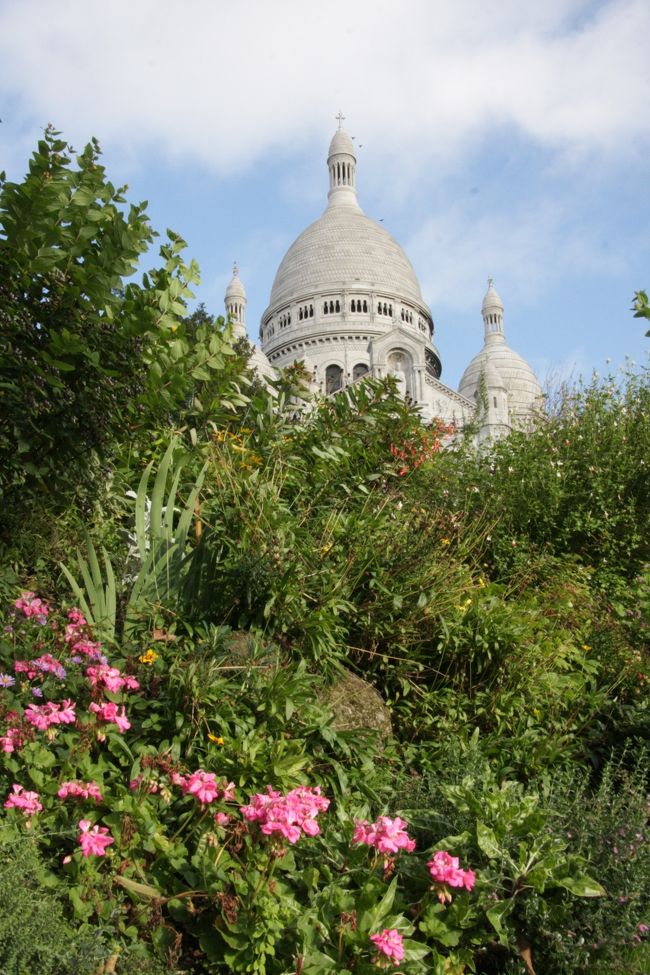 サクレクール寺院と似顔絵画家のテルトル広場2011⑲Montmartre