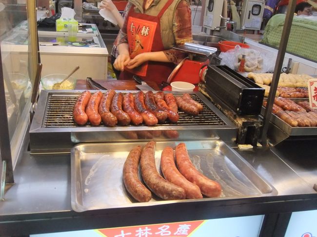 でっかいソーセージがたくさんあった。