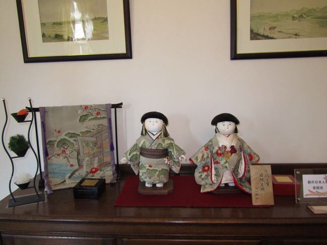 <br /><br />こちらにも、京風の雛人形が飾られていました。