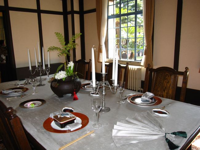 <br /><br />シンプルですが「和」を強調としたテーブルコーディネートです。