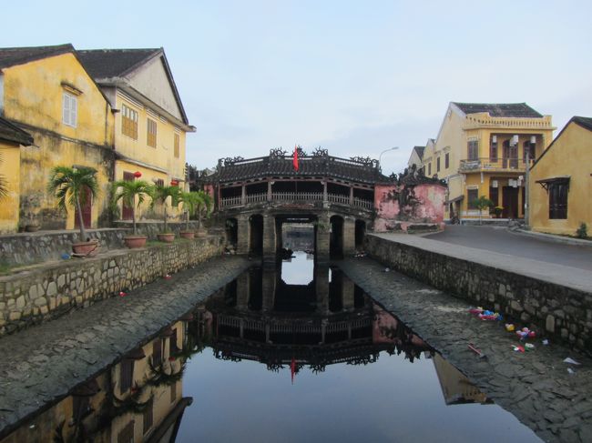 朝ご飯の前に、ちょっとお散歩。<br /><br />