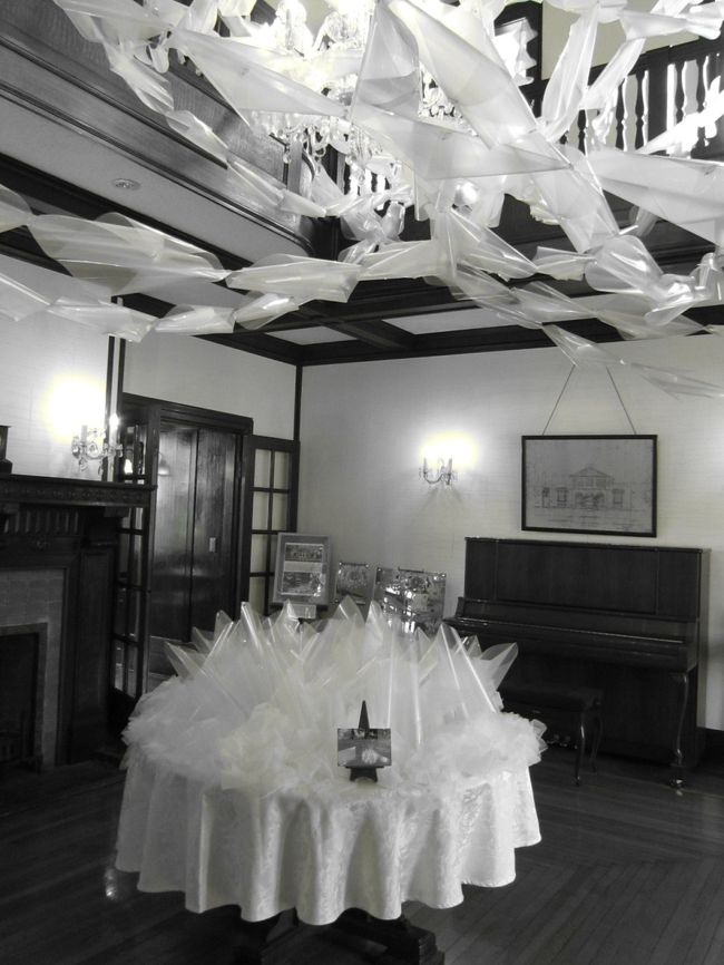 <br /><br /><br /><br /><br />光が届いたイメージをモノクロ写真で…<br /><br /><br /><br /><br />