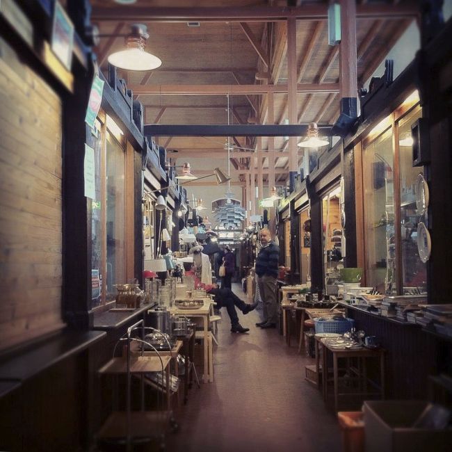 店員さん同士がおしゃべりしていて、のんびりした雰囲気。