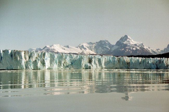 ウプサラ氷河の先端部<br /><br />
