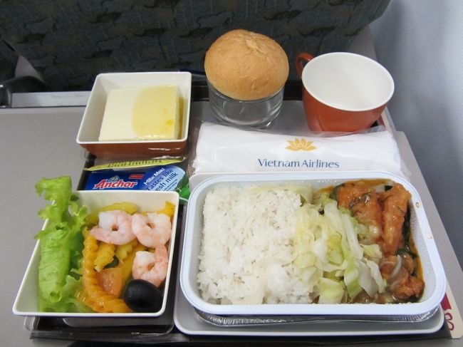 帰りの食事・・・同じく不味いでした。<br />デザートが美味しかった！！<br /><br /><br />