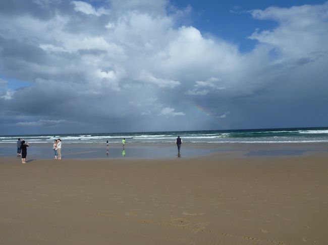 小雨も上がり、非常に気持ちの良い海岸でした。<br /><br />貝探しを楽しんだ後は、また4WDバスで元の場所へ戻ります。