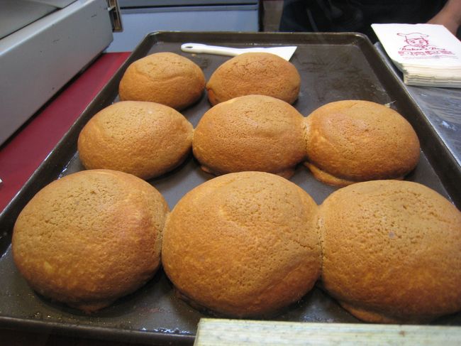 外はサクサク、中はしっとりでバターとコーヒーの匂いがします。