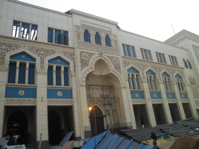 １月2日<br /><br />年明け2日目はカイロからアレキサンドリアへ日帰り観光します。<br /><br />朝7時20分頃、カイロの鉄道駅であるラムセス駅からアレキサンドリアへ向かいます。