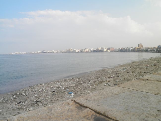 海も綺麗ですね。