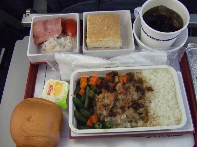 帰りの飛行機の機内食。