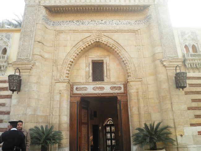 ガーマ・アムルからオールドカイロに戻って、ムアラカ教会へ入ってみます。