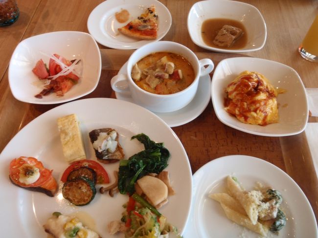 12時過ぎ朝食兼ランチに