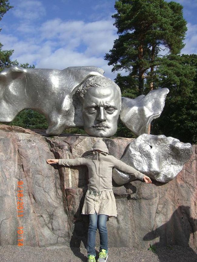 ここではこの頭と自分の体をくっつけるような写真を撮るのが定番のお遊びのようで(笑)私も、、。<br />まあ、まあ、いいんじゃないでしょうか？！