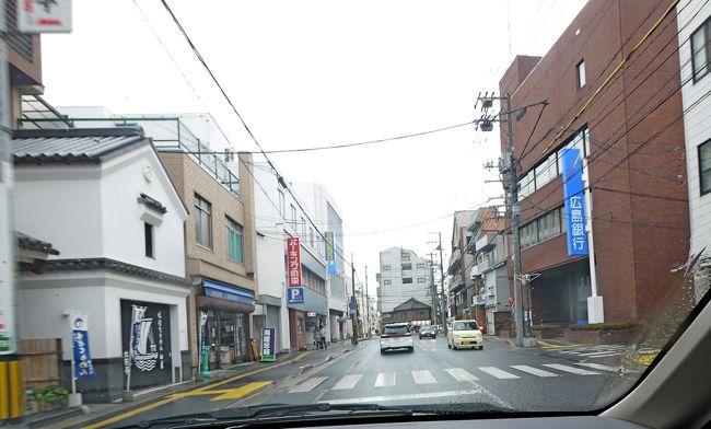 1450 尾道市役所の隣の駐車場を出発，前の車が5000円札を両替できずに立ち往生していたため数分の時間をロスする．