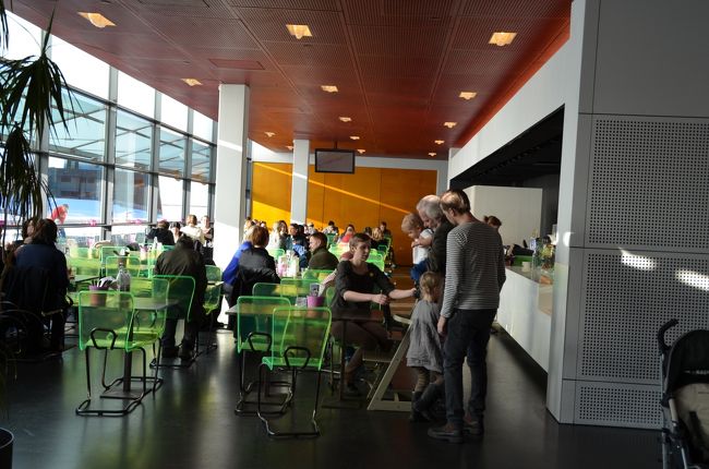 国立現代美術館キアズマ内部のレストラン