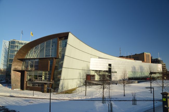 国立現代美術館キアズマの中央駅反対側の外観