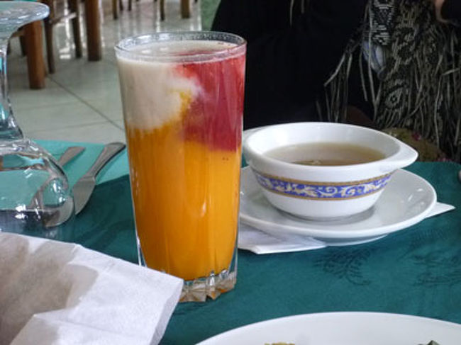 ミックスジュース。フレッシュでおいしい。