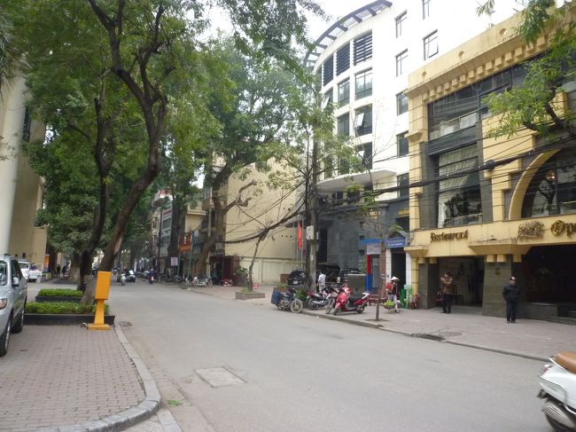 ホテル前の道路