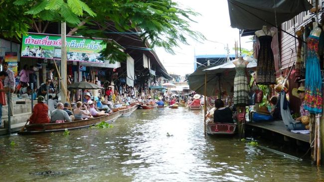 更に進むとダムヌンサドアックの中心に近づいてきた。