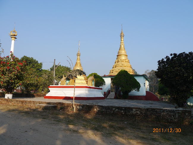 まだ完成されていない、建築途上のようだ。