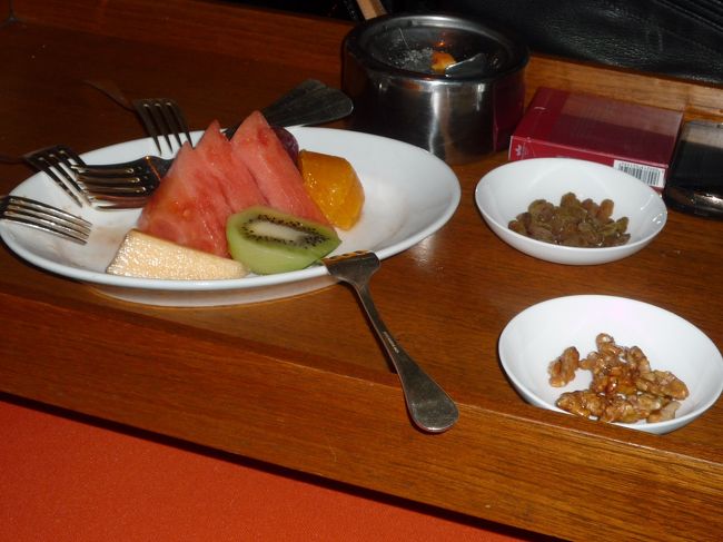 すみません…すべてご馳走になりました(;;)<br /><br />シャンパンと食べるフルーツ、チーズは最高でした。