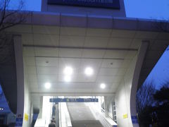 早朝の釜田駅
列車に遅れそうになって、慌てて宿からタクシーに乗りつつ、無事に到着しました。