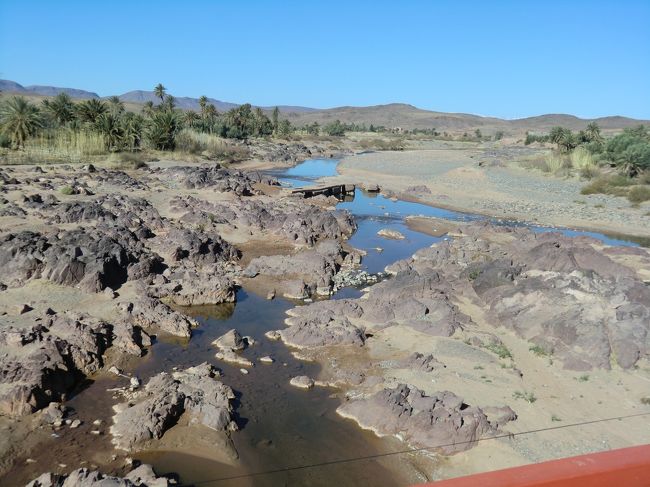 アトラスから流れる<br /><br />命の水。