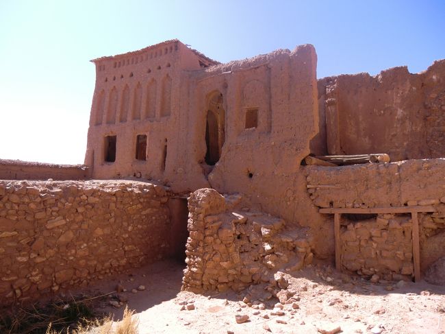 1987年にユネスコ世界遺産に登録され<br /><br />現在も修復作業が進められています。