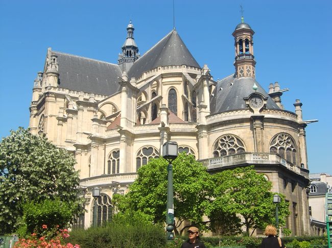 サン・トースタッシュ教会。