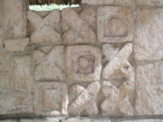 マヤ文明にも○×ゲームがあった。<br />