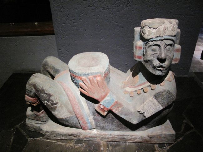 生贄の心臓を捧げる台。<br />