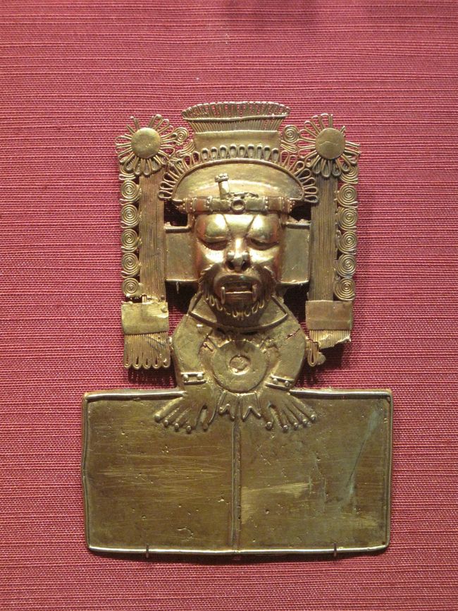 黄金の出土品もある。<br />