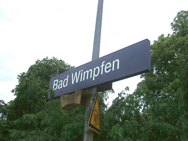 バート・ヴィムプフェン駅。<br />１３：３７発。