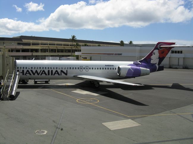 ナローボディの機体、レカロシートのダグラスではありません。しかしいやな予感が．．．。